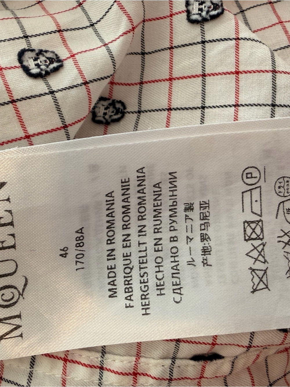 Alexander McQueen Casual Short-Sleeve Button-Down Shirt in White w/ Black Skulls - Picture 6 of 8